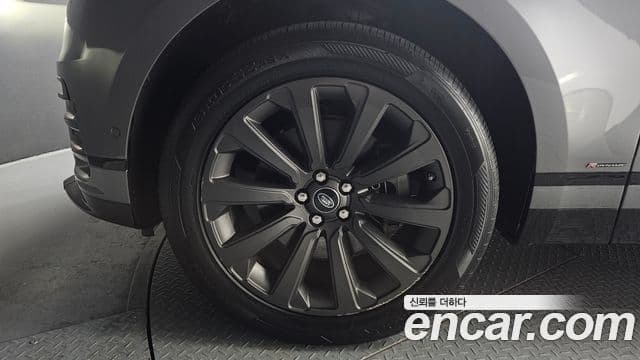 Land Rover Range Rover Velar 3.0 D300 R-Dynamic SE, 2018 все фото