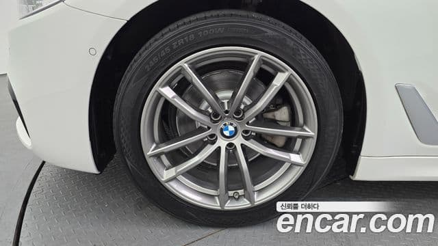 BMW 5시리즈 (G30) 520d xDrive M Sport Plus, 2018 все фото