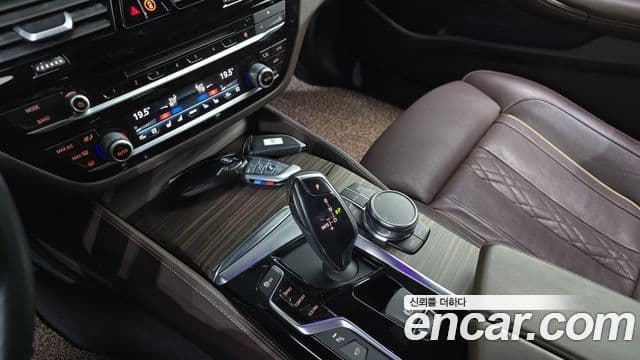 BMW 5시리즈 (G30) 520d xDrive M Sport Plus, 2018 9