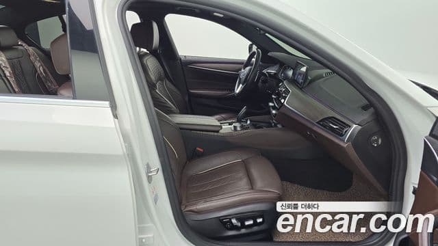 BMW 5시리즈 (G30) 520d xDrive M Sport Plus, 2018 11