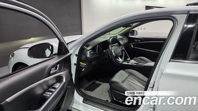 Genesis G70 Advanced, 2018 11