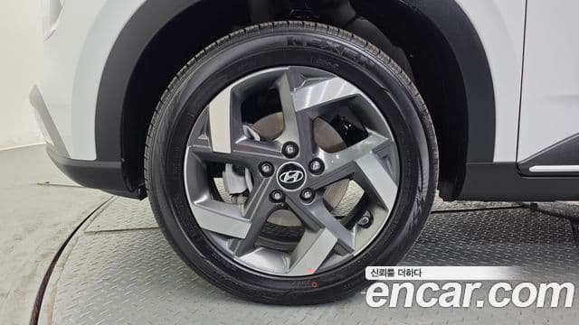 Hyundai Venue Premium, 2026 все фото