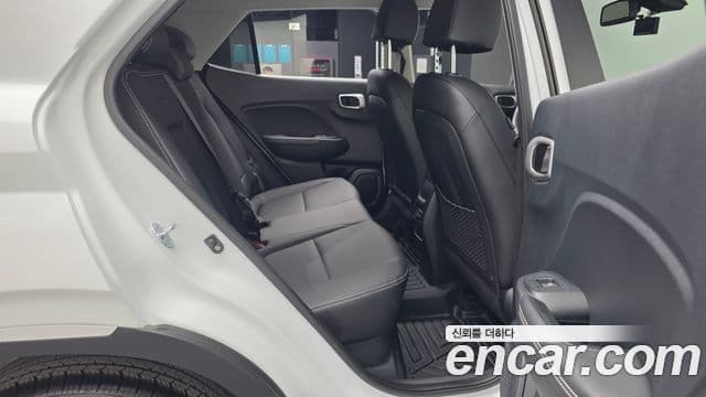 Hyundai Venue Premium, 2026 12