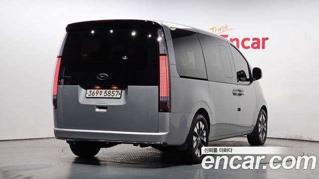 Hyundai Staria Inspiration, 2022 2