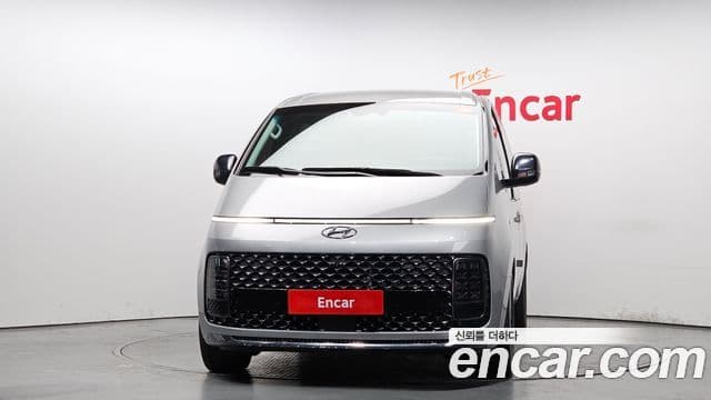Hyundai Staria Inspiration, 2022 3