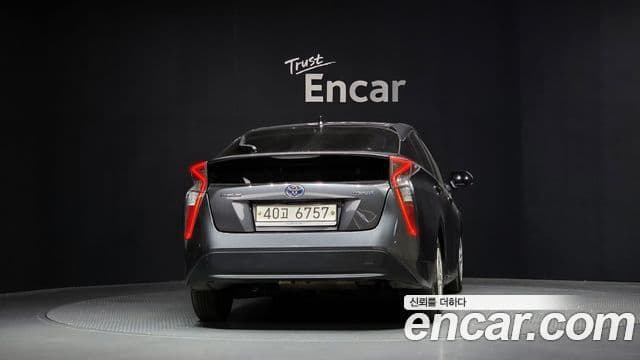 Toyota 프리우스 4세대 1.8 E, 2017 2