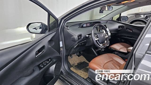 Toyota 프리우스 4세대 1.8 E, 2017 10