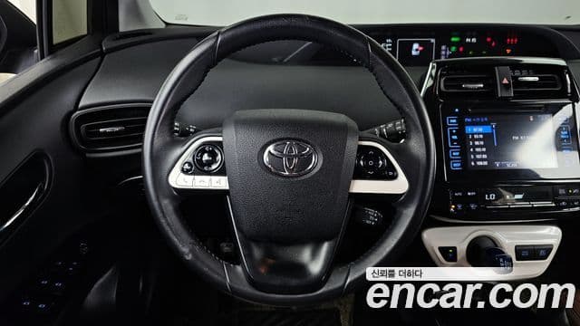 Toyota 프리우스 4세대 1.8 E, 2017 14