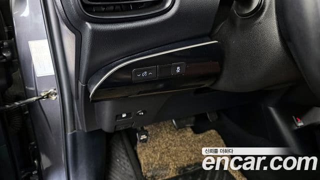 Toyota 프리우스 4세대 1.8 E, 2017 19