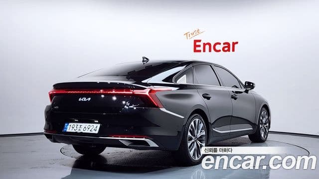 Kia K8 Noblesse, 2022 2