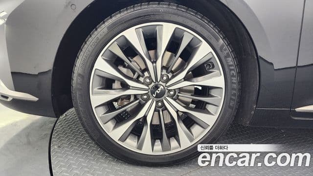 Kia K8 Noblesse, 2022 все фото