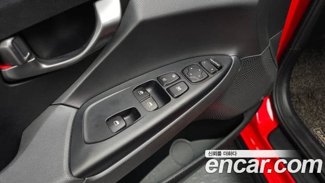 Hyundai Veloster (JS) Core, 2018 17