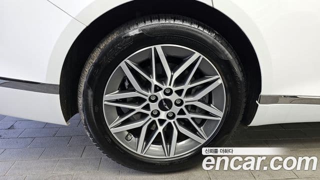 Genesis G80 (RG3) бензин 2.5 турбо 2WD, 2025 все фото