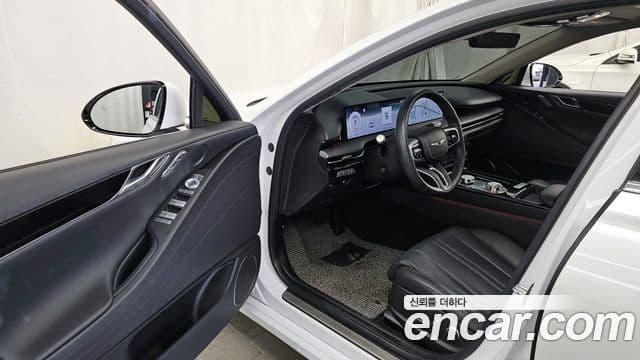 Genesis G80 (RG3) бензин 2.5 турбо 2WD, 2025 10