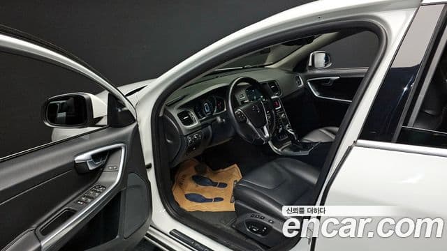 Volvo S60 2세대, 2016 10
