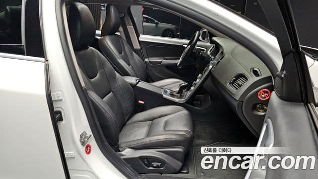 Volvo S60 2세대, 2016 12