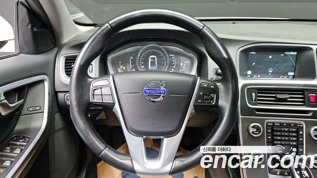 Volvo S60 2세대, 2016 15