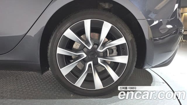 Tesla модель 3, 2024 все фото