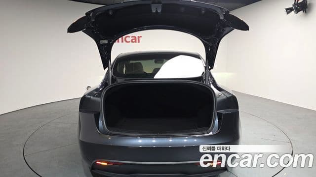 Tesla модель 3, 2024 20