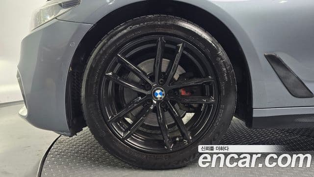 BMW 5시리즈 (G30) 520d M Sport Plus, 2017 все фото