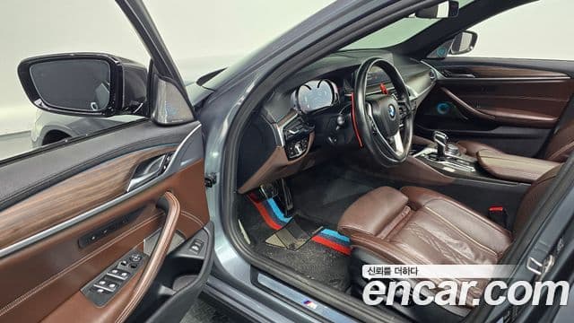 BMW 5시리즈 (G30) 520d M Sport Plus, 2017 11