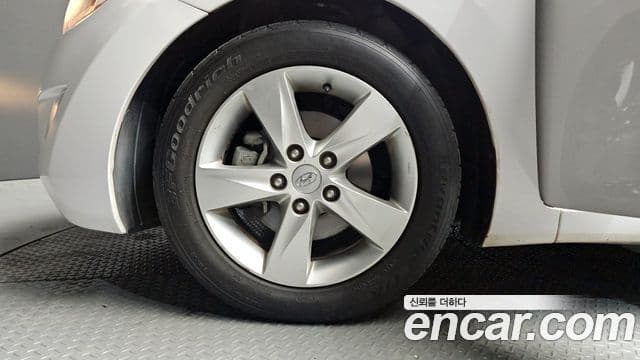 Hyundai Avante MD M16 GDI Avenue, 2014 все фото