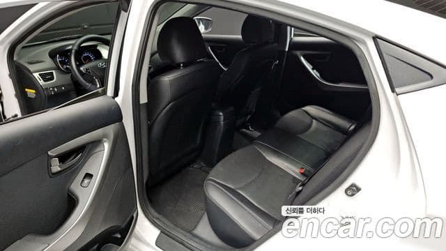 Hyundai Avante MD M16 GDI Avenue, 2014 11