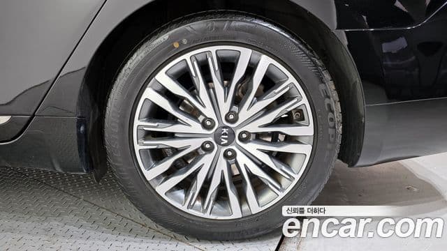 Kia K7 Premier Noblesse, 2020 все фото