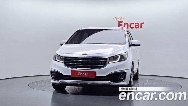 Kia All New Carnival Prestige, 2015 3