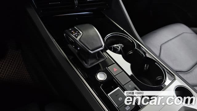 Volkswagen Touareg 3세대 Premium, 2023 9