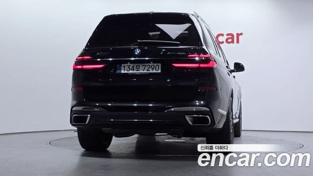 BMW X7 (G07) xDrive 40i M Sport 6인승, 2025 4