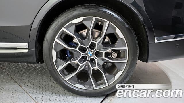 BMW X7 (G07) xDrive 40i M Sport 6인승, 2025 все фото