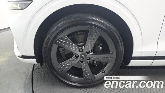 Genesis GV70, 2023 все фото