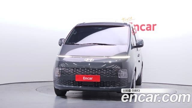 Hyundai Staria Modern, 2025 3