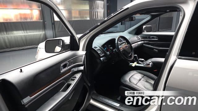 Ford Explorer 5세대, 2017 10