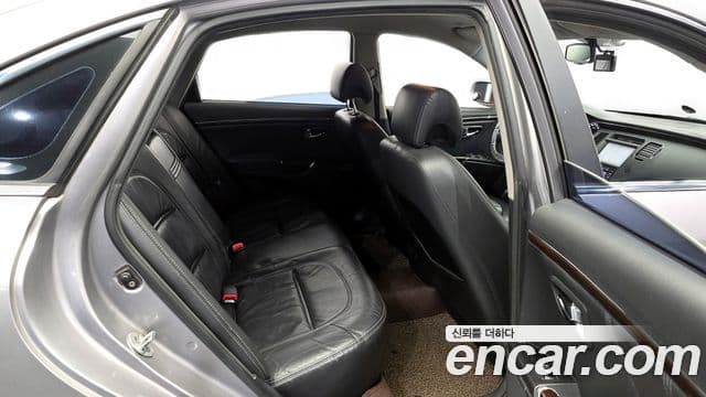 Hyundai Grandeur New Luxury LPI Q270 для людей с инвалидностью, 2010 12