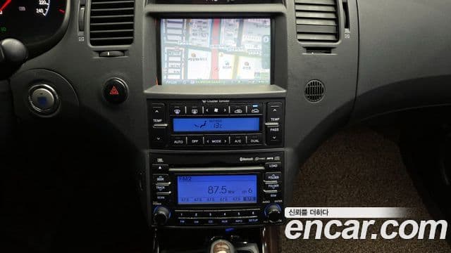 Hyundai Grandeur New Luxury LPI Q270 для людей с инвалидностью, 2010 14