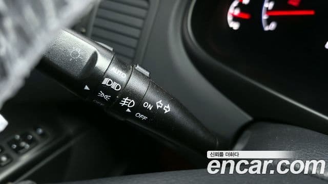 Hyundai Grandeur New Luxury LPI Q270 для людей с инвалидностью, 2010 18