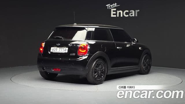 Mini Cooper 3세대, 2018 2