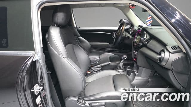 Mini Cooper 3세대, 2018 11