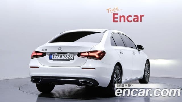 Mercedes-Benz A-класс W177 A220 седан, 2022 2