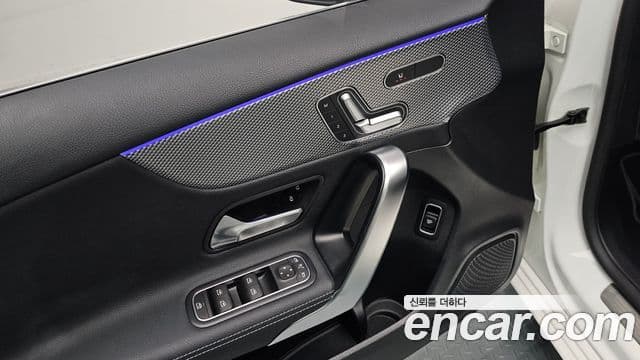 Mercedes-Benz A-класс W177 A220 седан, 2022 12