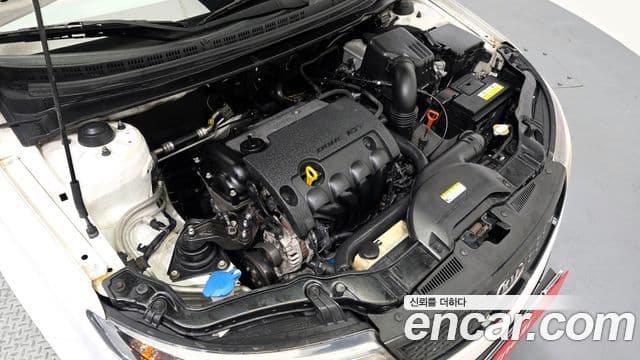 Kia Forte купе Premium, 2010 6