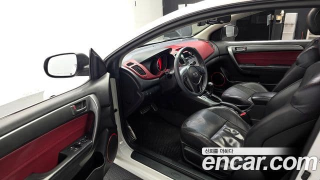 Kia Forte купе Premium, 2010 10