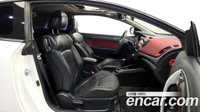 Kia Forte купе Premium, 2010 11