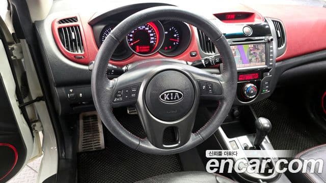 Kia Forte купе Premium, 2010 13