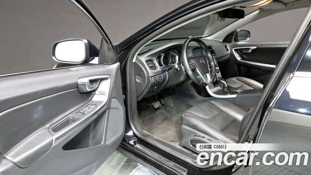 Volvo S60 2세대, 2014 10