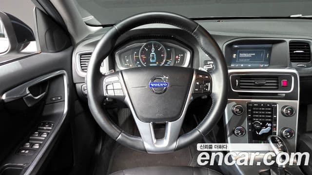 Volvo S60 2세대, 2014 13