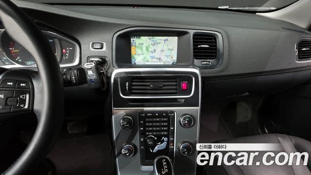 Volvo S60 2세대, 2014 14