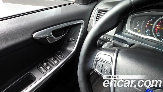 Volvo S60 2세대, 2014 18